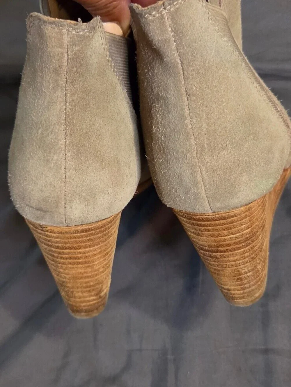 Women's Lucky Brand Taupe Suede Wedge Ankle Boots sz 10